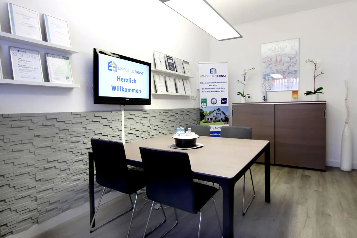Besprechungsraum für Kunden im Büro von Immobilien Ernst